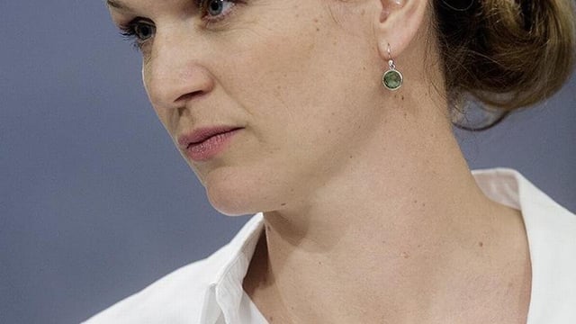 Minister dropper computertjek til gymnasieeksamen