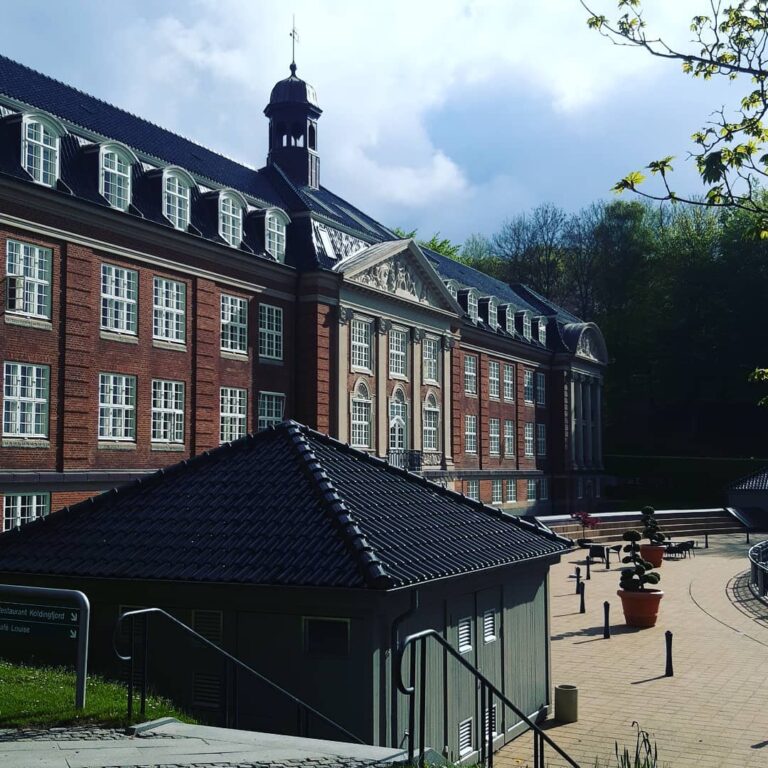 Tilbage til dette smukke hotel til en dag med kursus, denne gang med fysisk fremmøde #yngrelæger #læger #covid19dk