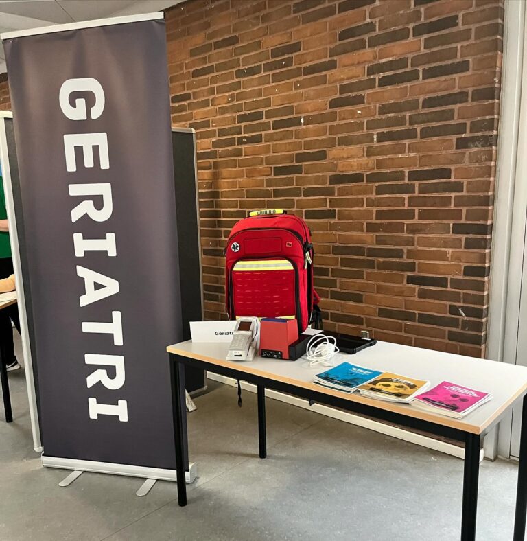 Så står vi klar til Specialernes dag i Odense, hvor vi vil fortælle mere om geriatrien #geriatri #yngrelæger #læger